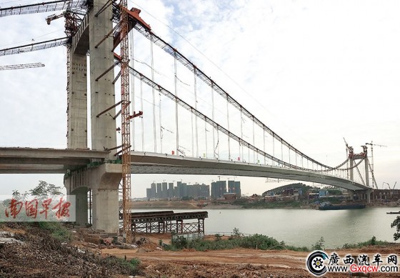 南寧市良慶大橋主橋?qū)崿F(xiàn)合龍 預(yù)計(jì)明年5月份通車