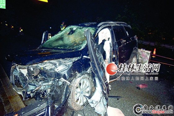 翼虎撞隔離欄報(bào)廢 Q5斷軸 繞城高速公路 靈川匝道 收費(fèi)站