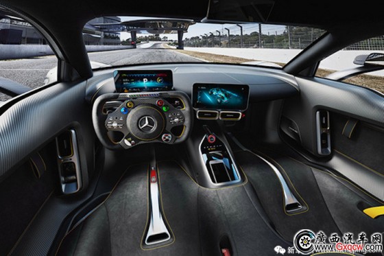 GT2 RSӛ÷ِ˹-AMG ONEɼ~a(chn)܇